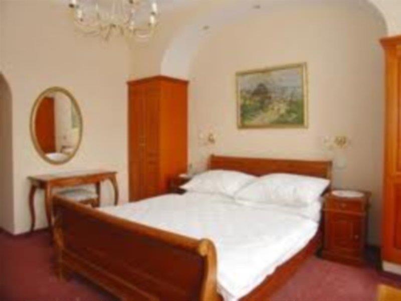 Hotel Opera Prague Bilik gambar